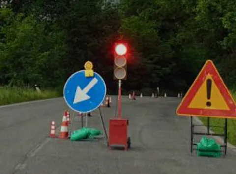 Immagine senso unico alternato